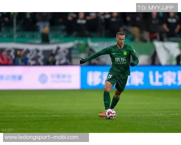 国安下赛季外援布局解析后腰边路引援及斯帕达万法比奥的角色展望